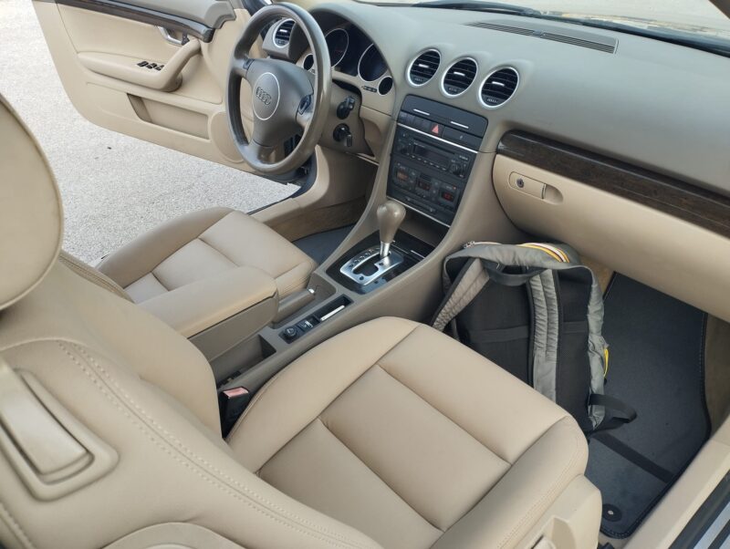 AUDI A4 Cabriolet 2.5 V6 TDI - immagine 9