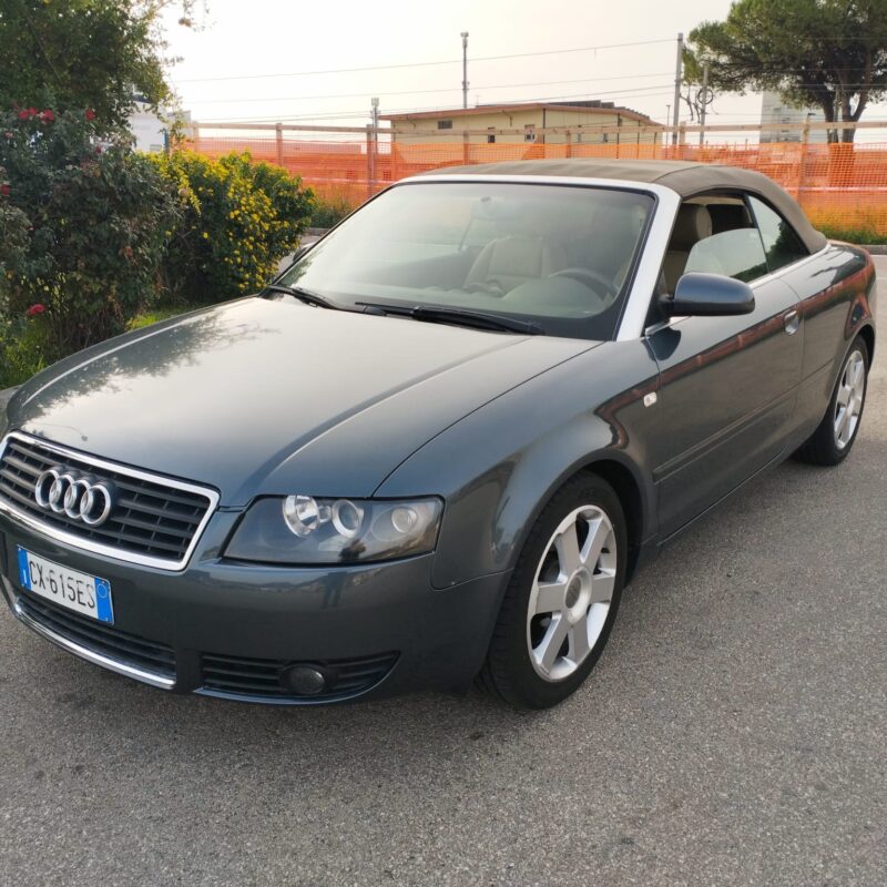 AUDI A4 Cabriolet 2.5 V6 TDI