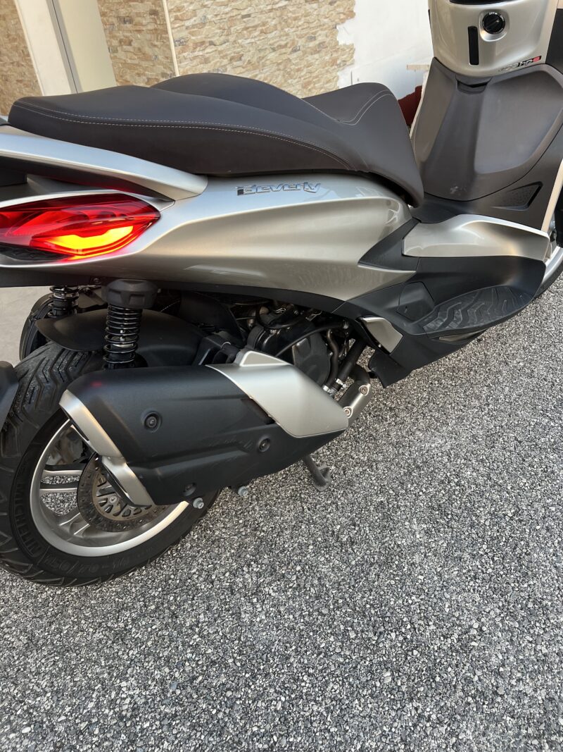 Piaggio Beverly S 400 HP-E - immagine 10