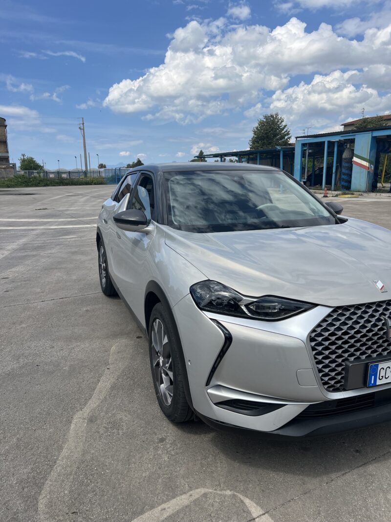 DS Automobiles DS 3 Crossback 50 kWh e-tense So Chic - immagine 4