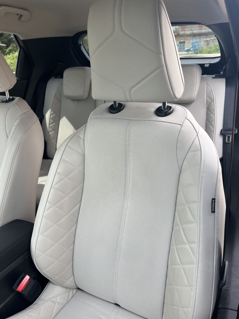 DS Automobiles DS 3 Crossback 50 kWh e-tense So Chic - immagine 10