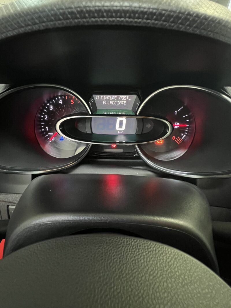 Renault clio 1.5 dci Business 75 cv - immagine 14