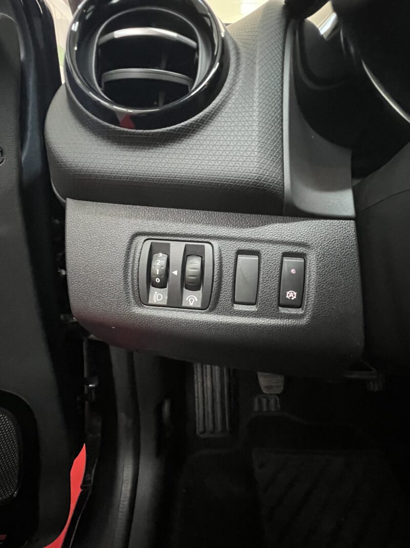 Renault clio 1.5 dci Business 75 cv - immagine 16