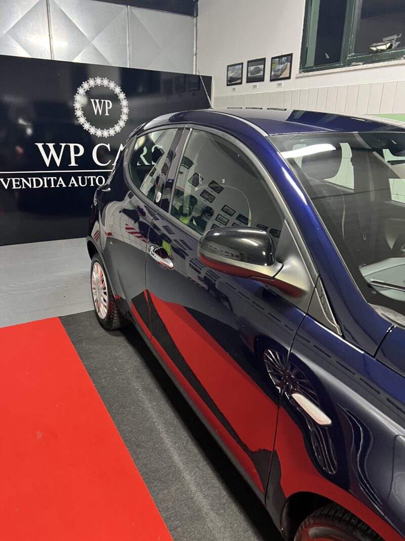 Lancia Ypsilon Ypsilon 1.2 Gold ecochic Gpl 69cv my16 - immagine 12