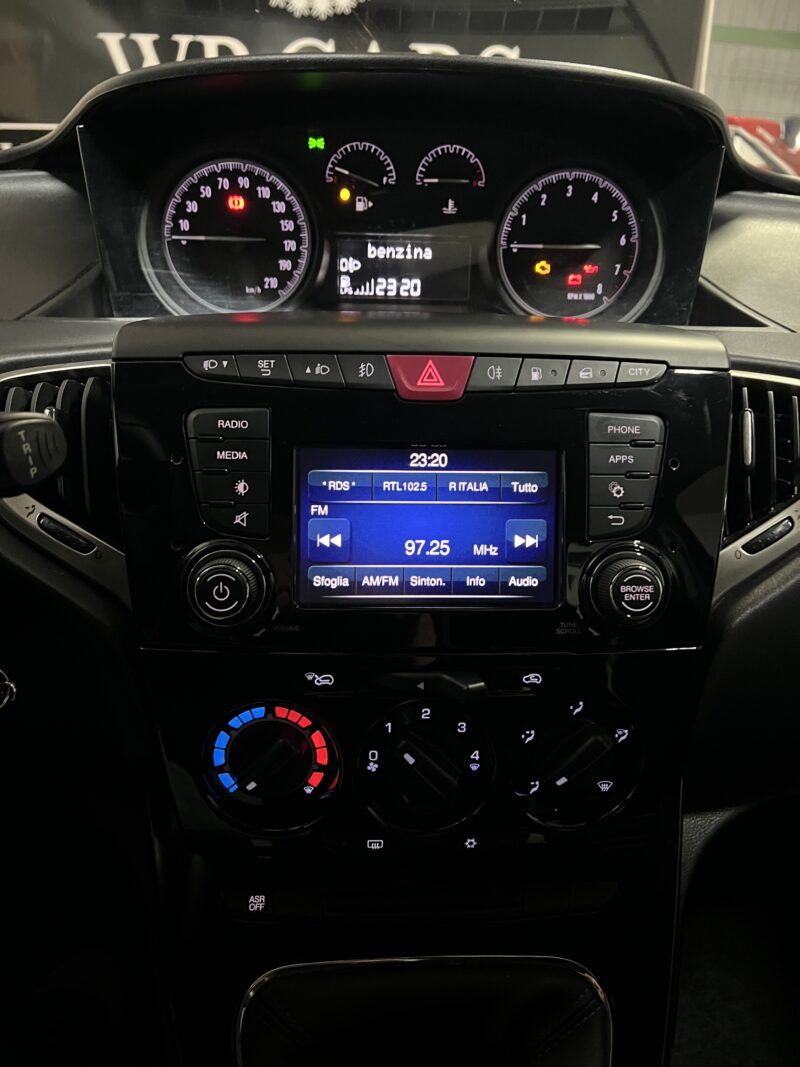 Lancia Ypsilon Ypsilon 1.2 Gold ecochic Gpl 69cv my16 - immagine 22