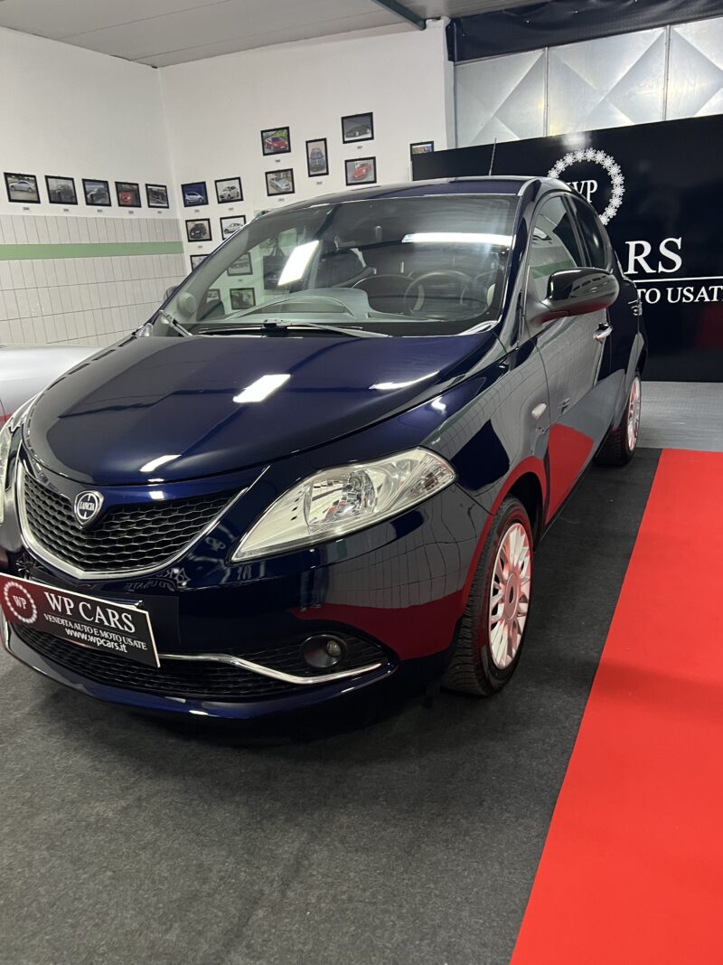 Lancia Ypsilon Ypsilon 1.2 Gold ecochic Gpl 69cv my16 - immagine 5