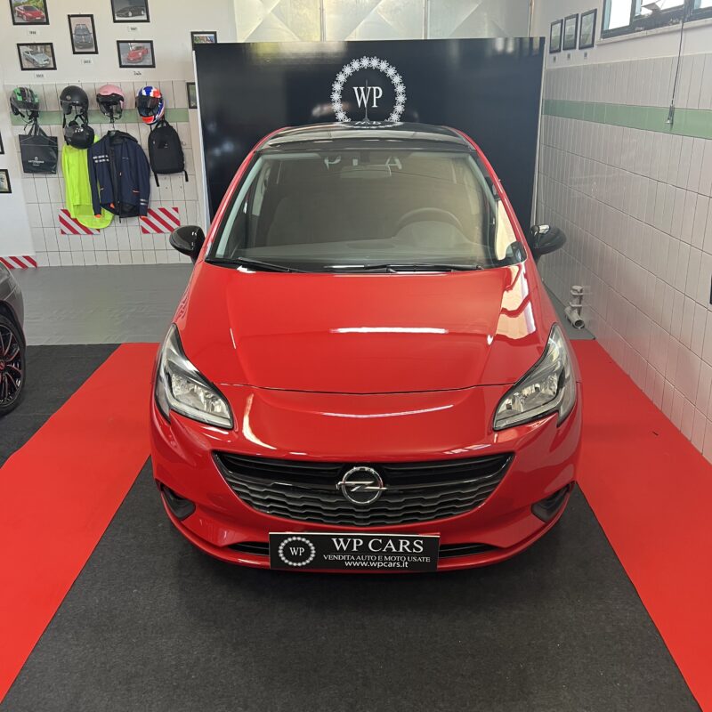 Opel corsa 1.2 Innovation B-color