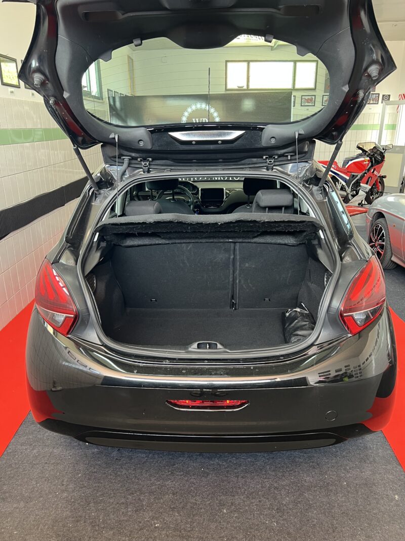 Peugeot208 208 5p 1.4 hdi 8v Business - immagine 5