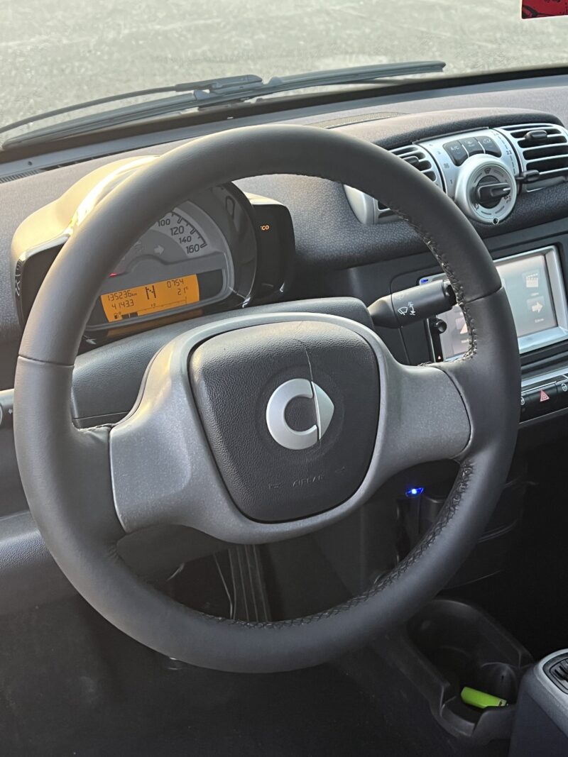 smart forTwo Fortwo 1.0 mhd Pure 61cv FL - immagine 22