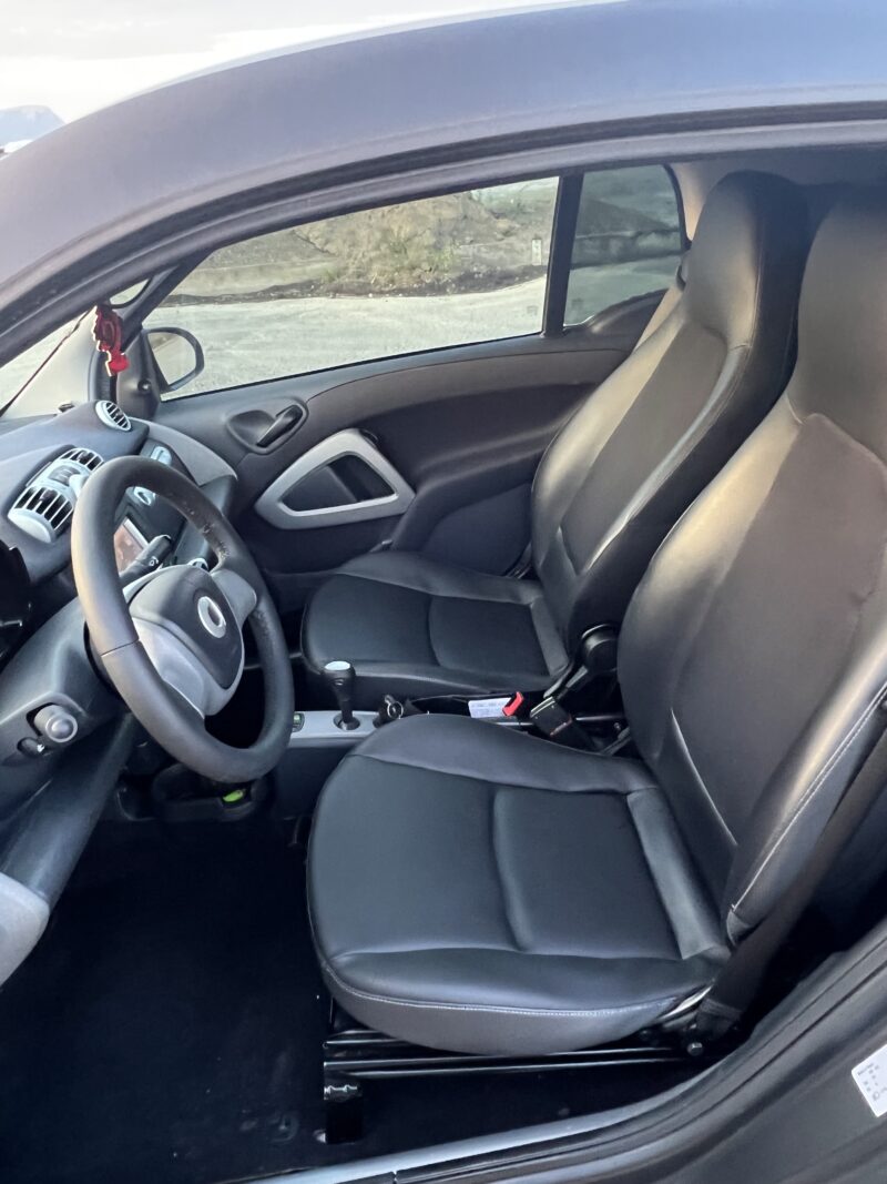 smart forTwo Fortwo 1.0 mhd Pure 61cv FL - immagine 19