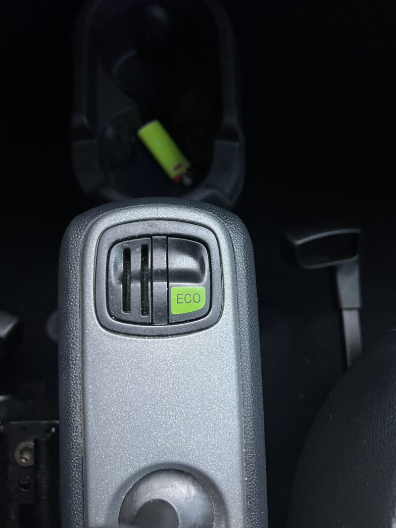 smart forTwo Fortwo 1.0 mhd Pure 61cv FL - immagine 23