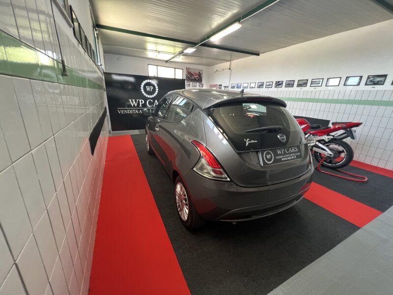 Lancia Ypsilon 1.2 69 CV 5 porte GPL Ecochic Silver - immagine 8